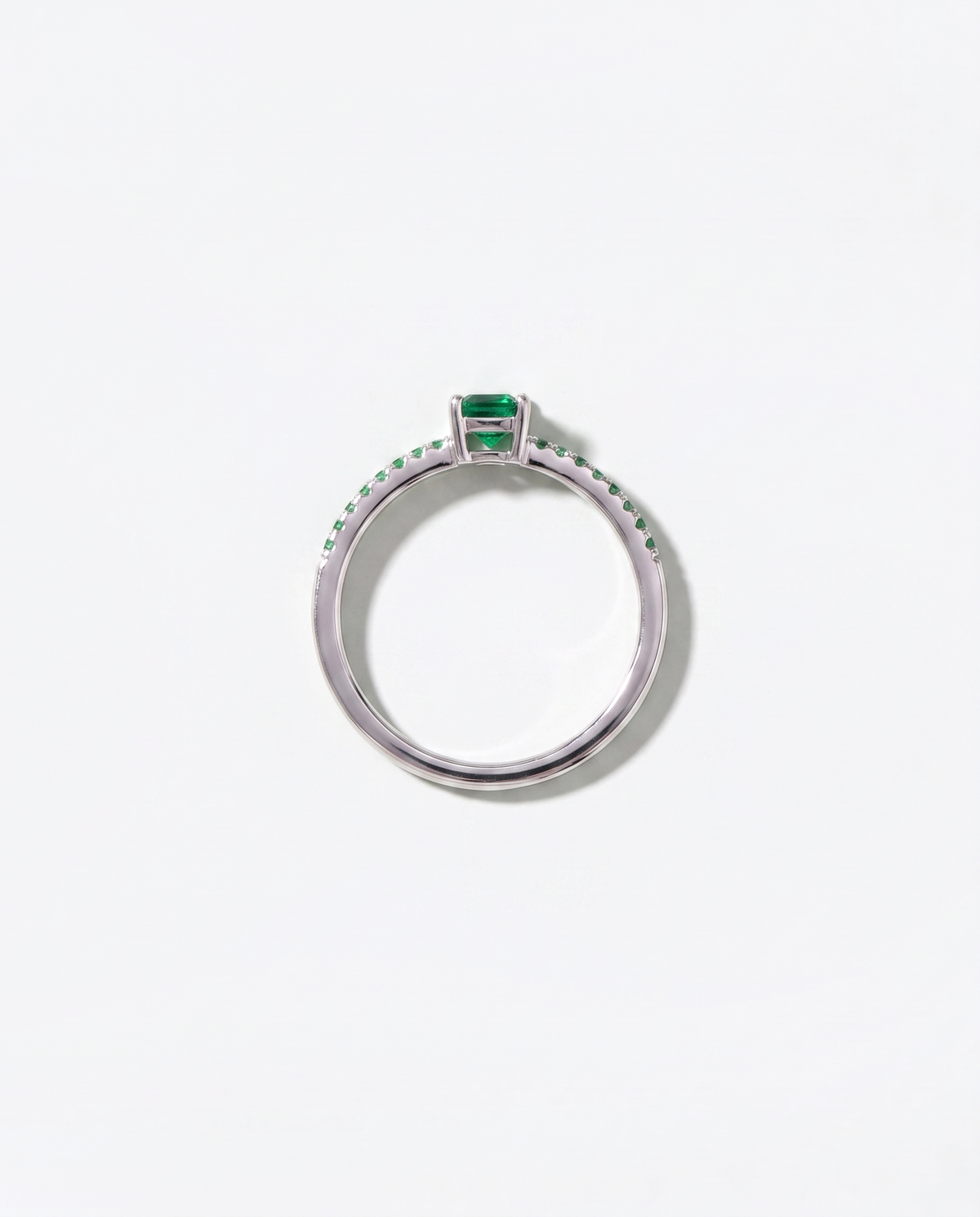 Emerald and Tsavorite ring, overhead view of the setting