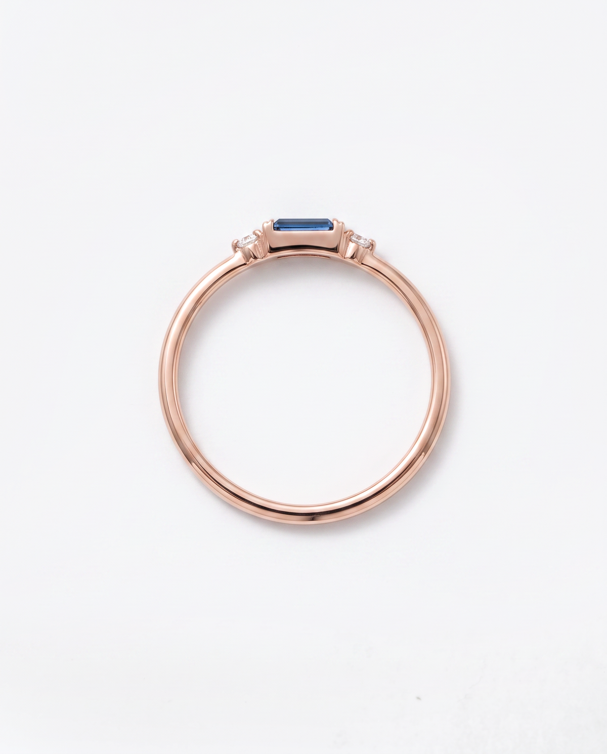 Sapphire Baguette, overhead view from directly above
